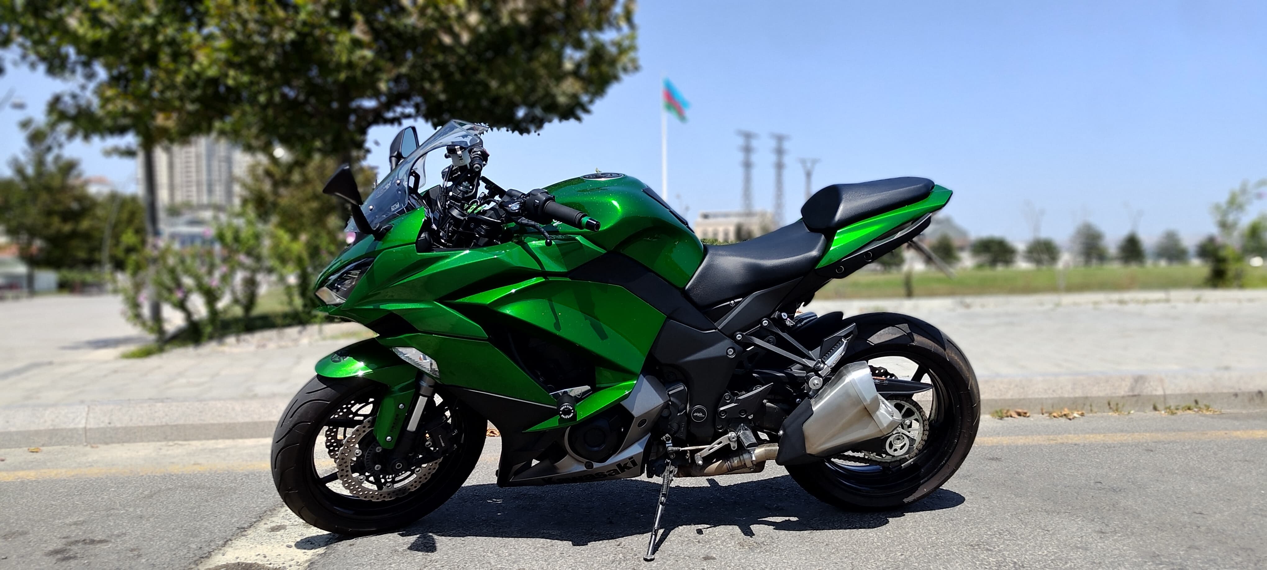 Kawasaki Z 1000 satılır Bakı
