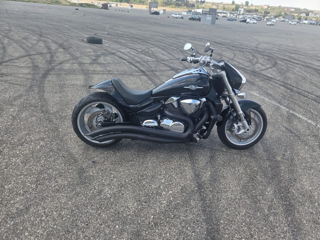 Suzuki Intruder M1800R satılır Bakı